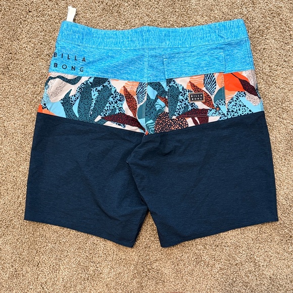 Board Shorts - Picture 2 of 3